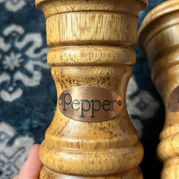 Vintage Catalina of California Continental Gourmet Pepper Mill Walnut copper - Picture 5 of 9